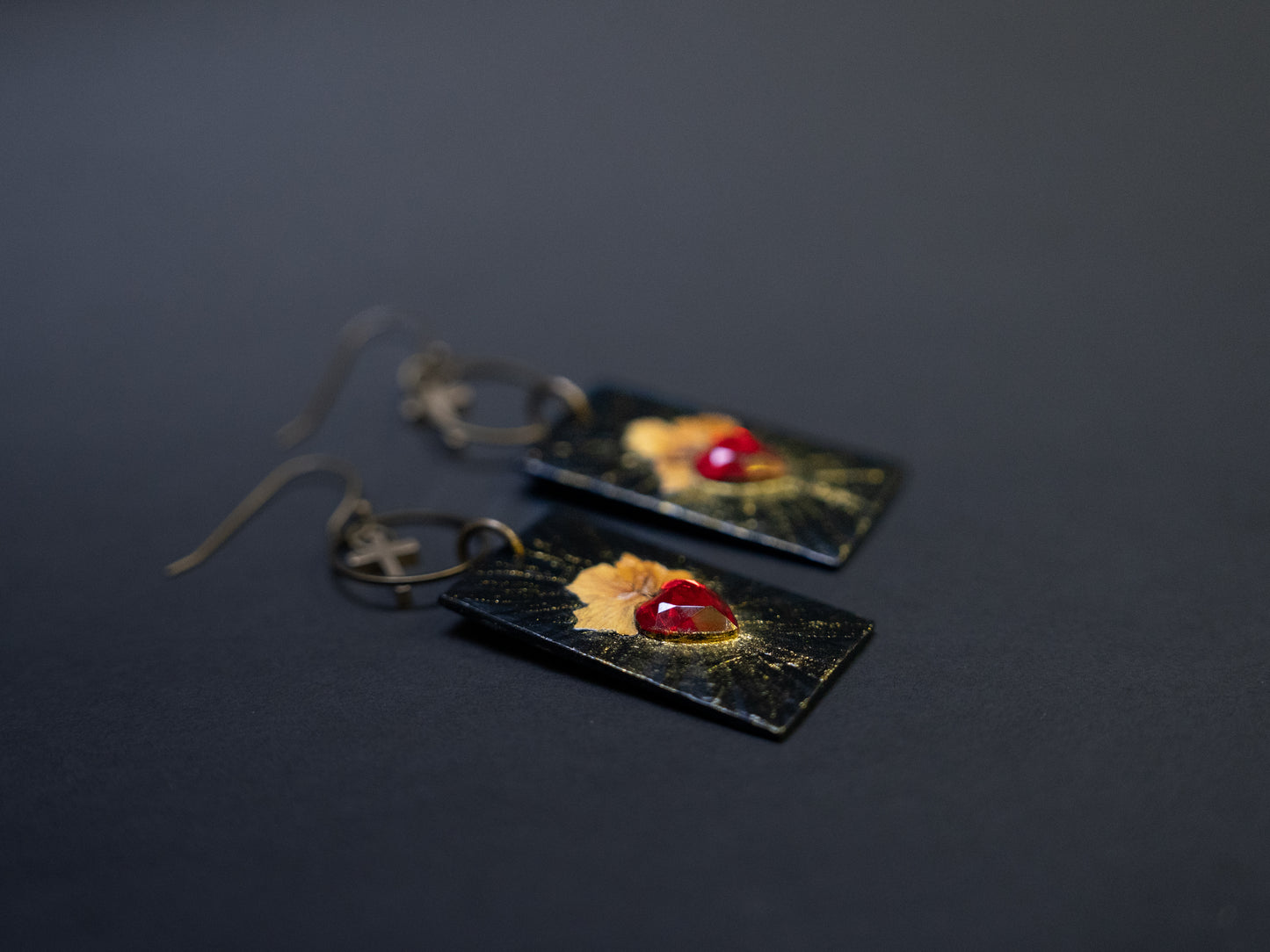 Sagrado Corazon-Rose Petal Flames