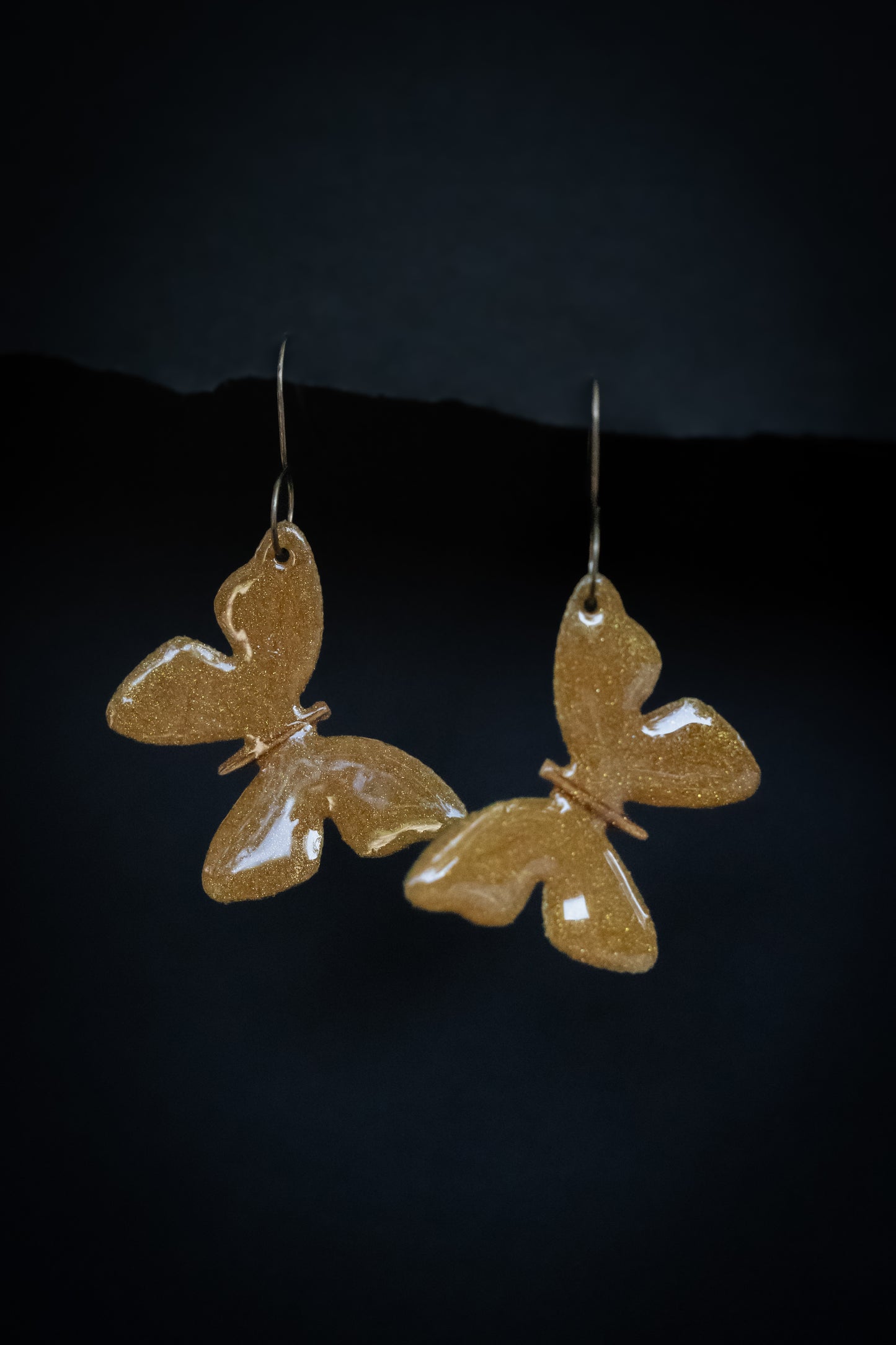 Antique Brown Glittery Sage Magnolia