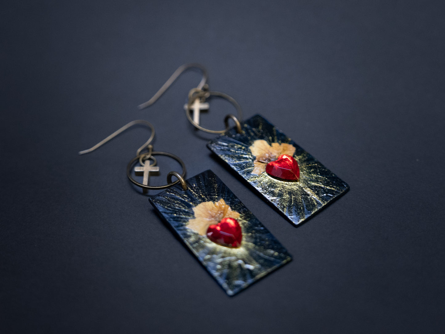 Sagrado Corazon-Rose Petal Flames